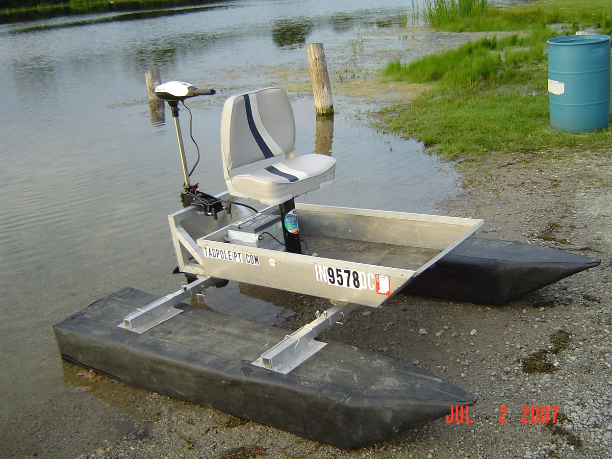 Actual trolling motor mounted to the Tadpole Pontoon